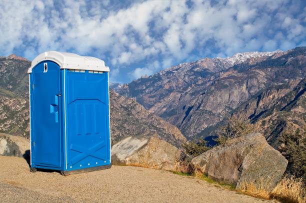 Best Luxury portable toilet rental  in Tumter, WA